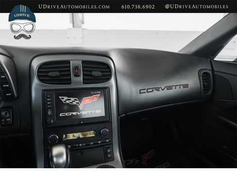 Used 2006 Chevrolet Corvette Coupe w/ Preferred Equipment Group RWD image 31