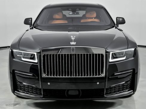Used 2022 Rolls-Royce Ghost image 5