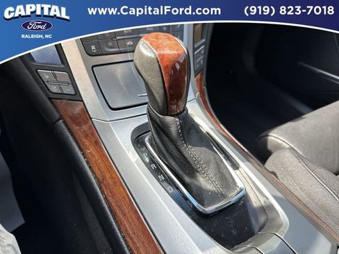 Used 2010 Cadillac CTS Premium image 29