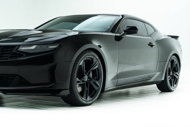 Used 2021 Chevrolet Camaro LT RWD image 9