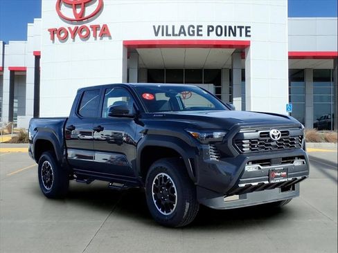 New 2025 Toyota Tacoma TRD Off-Road image 7