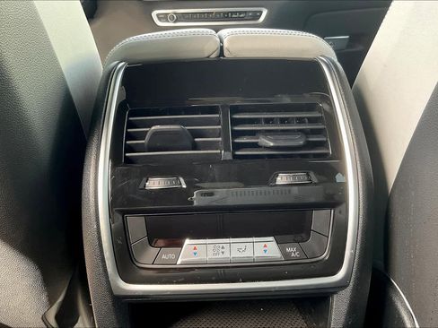 Used 2023 BMW X5 sDrive40i w/ Premium Package image 39