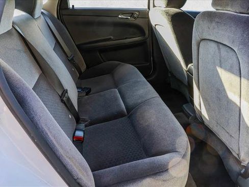 Used 2016 Chevrolet Impala LT image 24