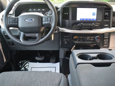 Used 2022 Ford F150 XLT AWD/4WD image 3