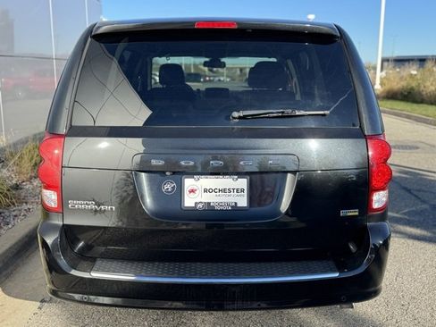 Used 2019 Dodge Grand Caravan SE w/ Rear Park Assist Package image 32