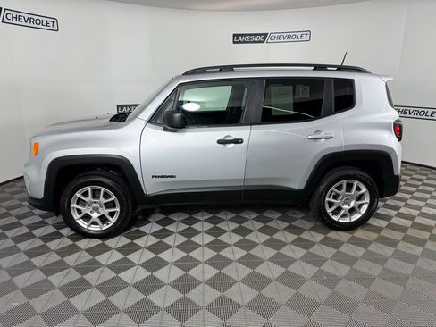 Used 2019 Jeep Renegade Sport w/ Sport Appearance Group image 3