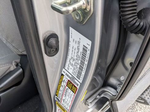 Used 2017 Toyota Tacoma SR5 w/ Tow Package image 35