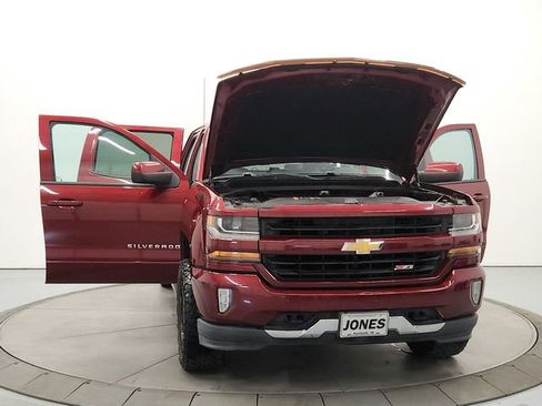 Used 2017 Chevrolet Silverado 1500 LT w/ All Star Edition image 10