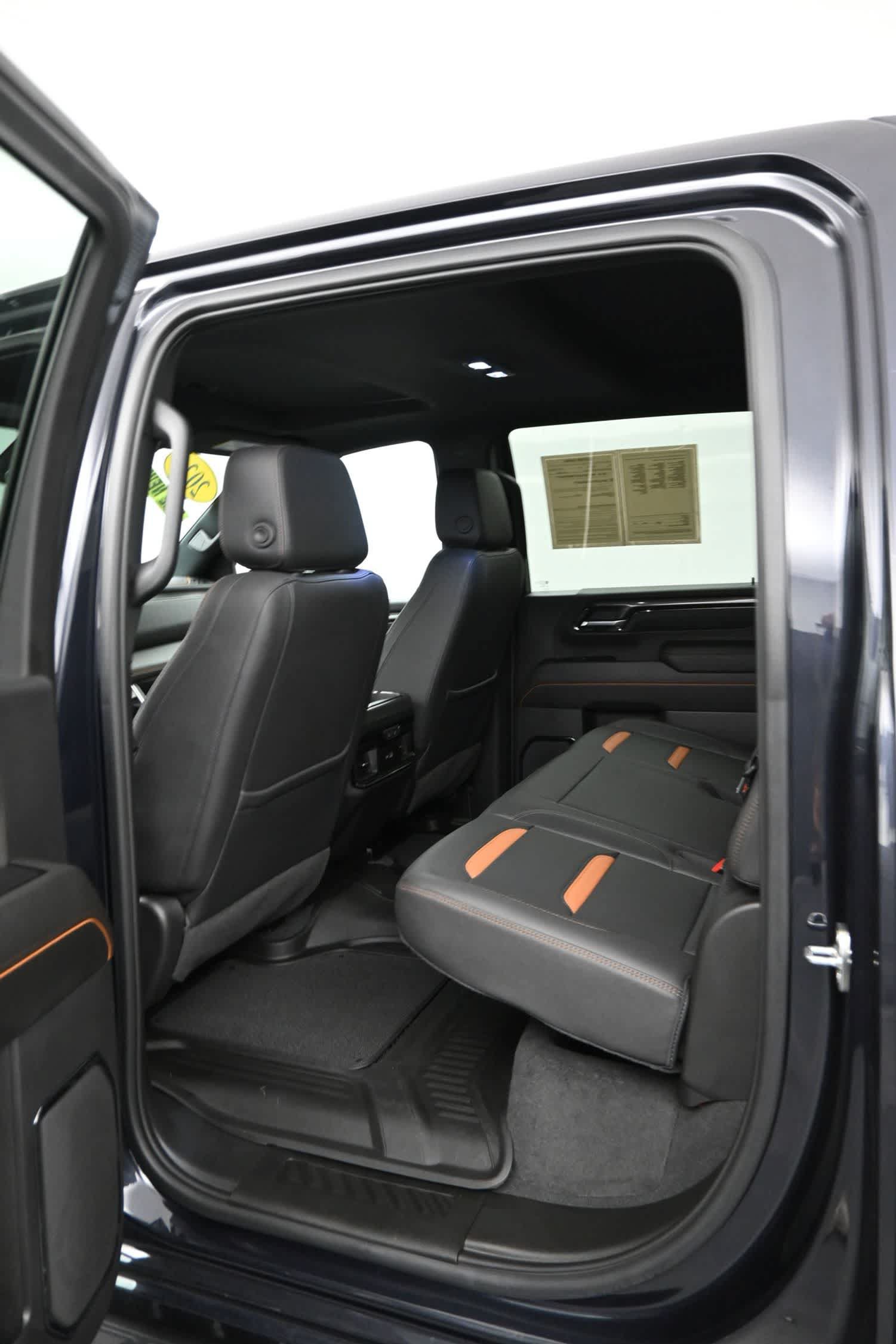 Used 2024 GMC Sierra 2500 AT4 w/ AT4 Premium Plus Package AWD/4WD image 15