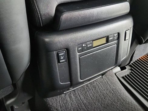 Used 2016 INFINITI QX80 4WD w/ Deluxe Technology Package image 26