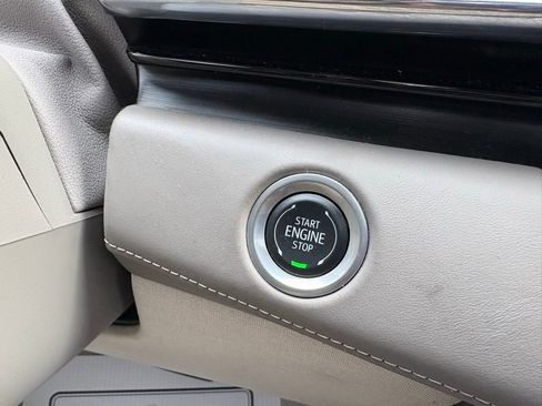 Used 2024 Cadillac Escalade ESV Sport Platinum image 39