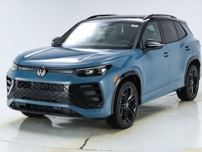 New 2026 Volkswagen Tiguan SE R-Line