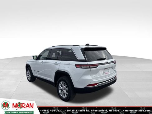 Used 2023 Jeep Grand Cherokee Limited image 3