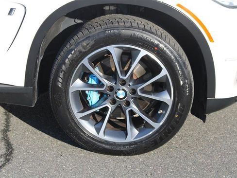 Used 2017 BMW X5 xDrive40e image 10