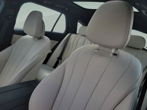 New 2026 Mercedes-Benz E 450 4MATIC All-Terrain Wagon image 16