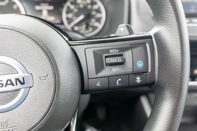 Used 2021 Nissan Rogue SV AWD/4WD image 23
