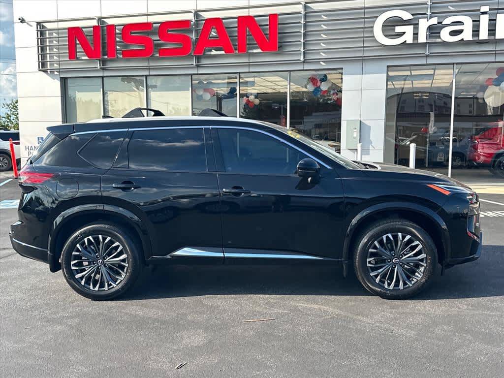 Used 2026 Nissan Rogue Platinum AWD/4WD image 2