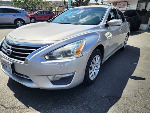 Used 2015 Nissan Altima 2.5 S w/ Power Driver Seat Package image 11