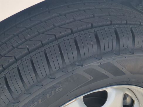 Used 2023 Ford F150 XL RWD image 11