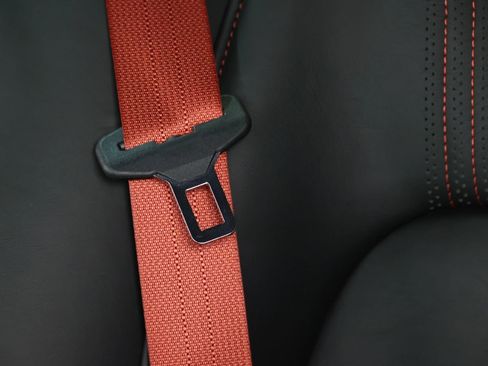 Used 2018 Aston Martin DB11 Coupe image 41