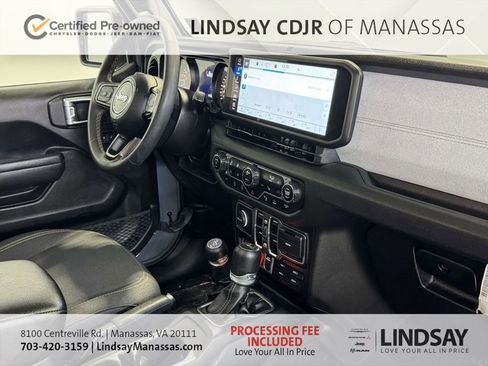 Used 2024 Jeep Gladiator Sport AWD/4WD image 12