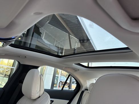 New 2026 Mercedes-Benz E 350 Sedan image 23