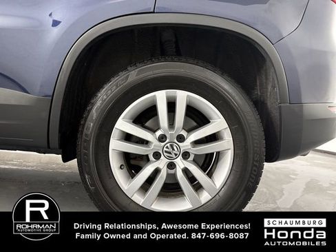 Used 2014 Volkswagen Tiguan S image 5