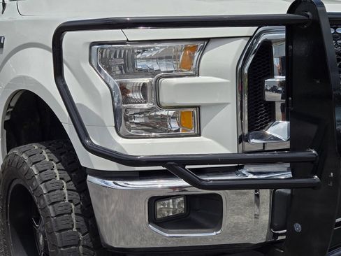 Used 2017 Ford F150 XLT AWD/4WD image 2