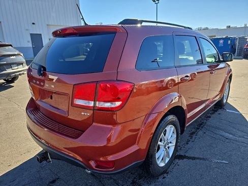 Used 2014 Dodge Journey SXT w/ Flexible Seating Group image 7