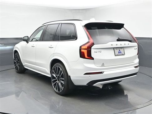 New 2026 Volvo XC90 B6 Ultra w/ Lounge Package image 6