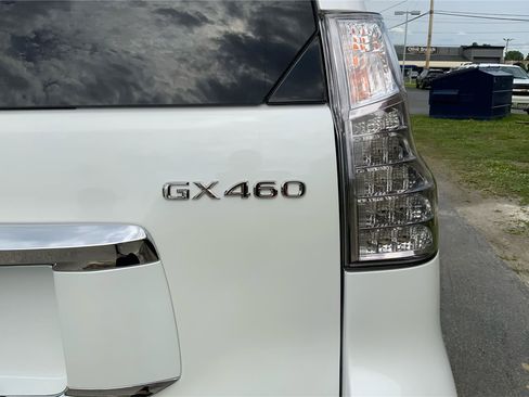 Used 2018 Lexus GX 460 Premium AWD/4WD image 22