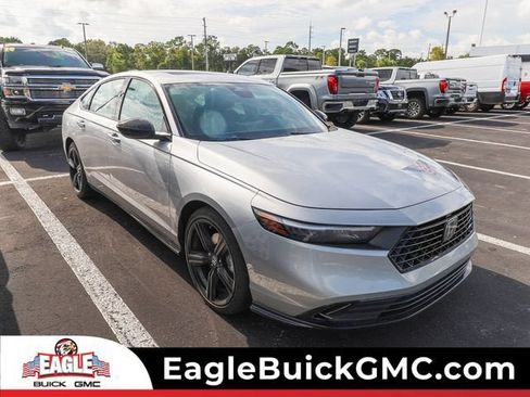 Used 2023 Honda Accord Sport image 1