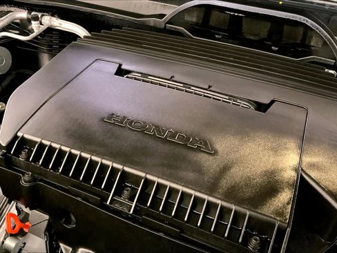 Used 2025 Honda Pilot Black Edition image 33