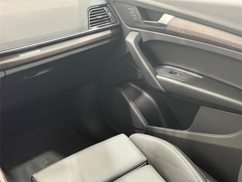 Used 2025 Audi Q5 2.0T Premium image 13