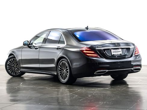 Used 2019 Mercedes-Benz S 560 Sedan image 12