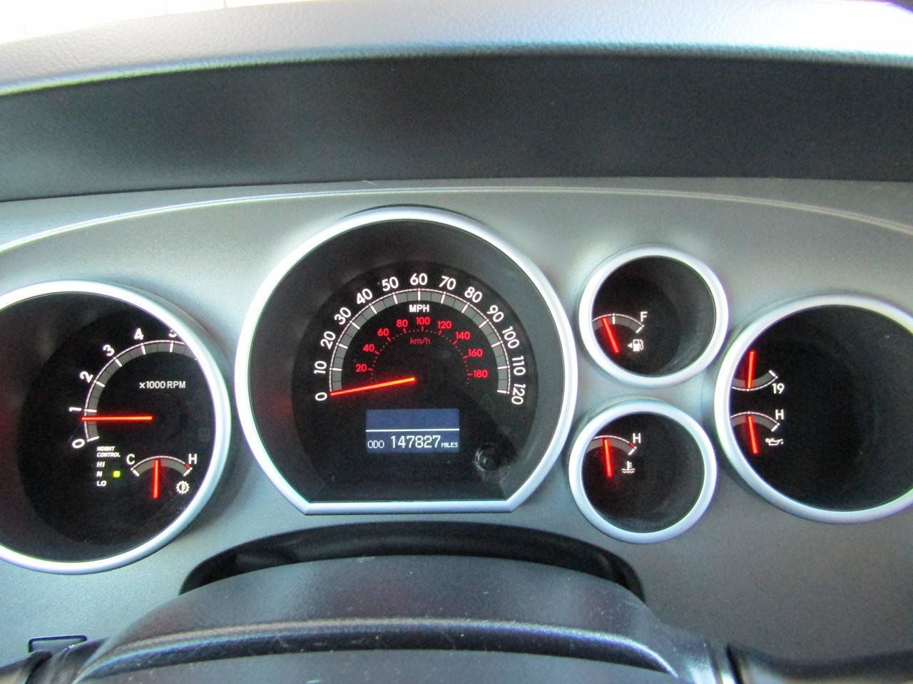 Used 2016 Toyota Sequoia Platinum AWD/4WD image 19