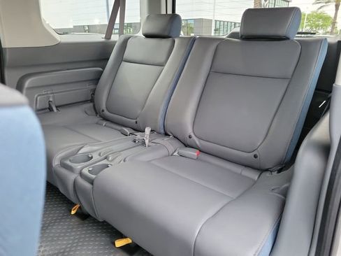 Used 2003 Honda Element DX image 10