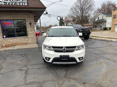 Used 2014 Dodge Journey SXT w/ Flexible Seating Group image 3