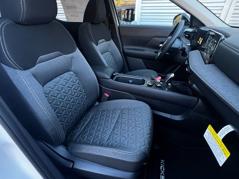 New 2026 Nissan Kicks SV w/ SV Premium Package image 18