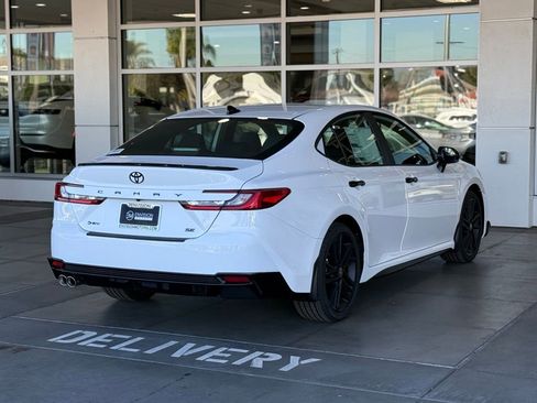 New 2026 Toyota Camry Hybrid image 11