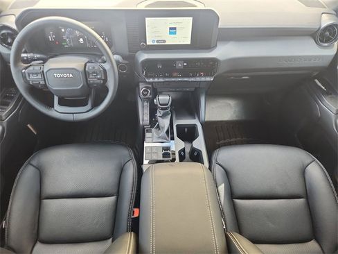 Used 2025 Toyota Land Cruiser image 19