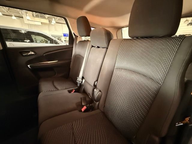Used 2017 Dodge Journey SE FWD image 16