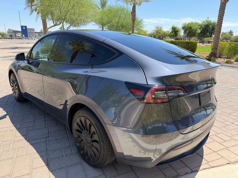 Used 2020 Tesla Model Y Long Range AWD/4WD image 4