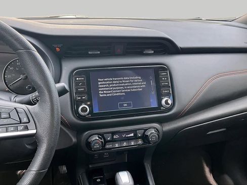 Certified 2023 Nissan Kicks SR w/ SR Premium Package FWD image 7