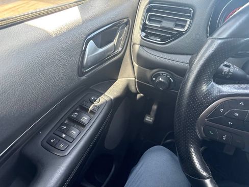 Used 2024 Dodge Durango SXT AWD/4WD image 21