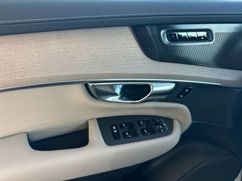 New 2026 Volvo XC90 B6 Plus w/ Protection Package Premier image 10