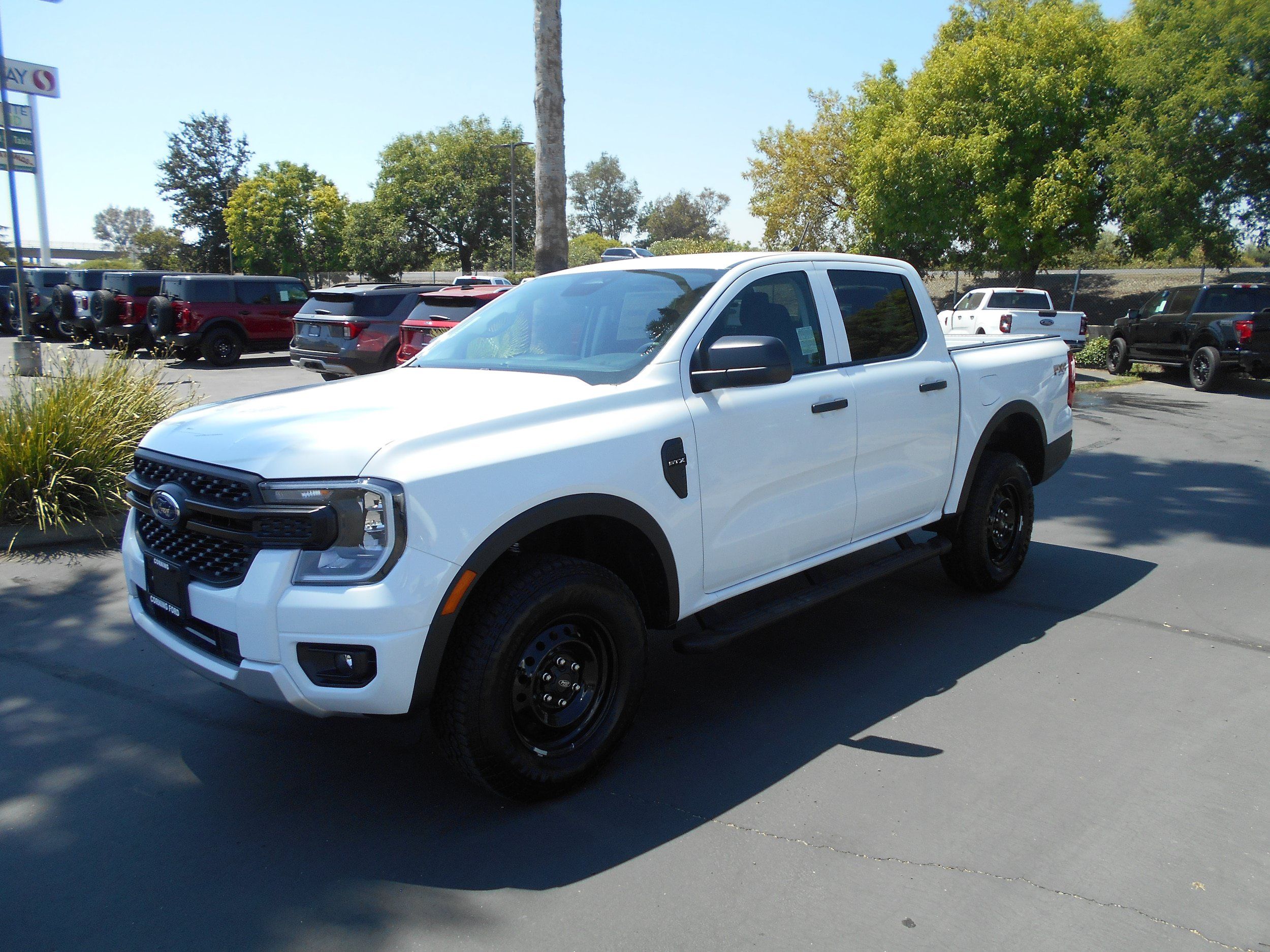 New 2026 Ford Ranger XL w/ FX4 Off-Road Package AWD/4WD image 1