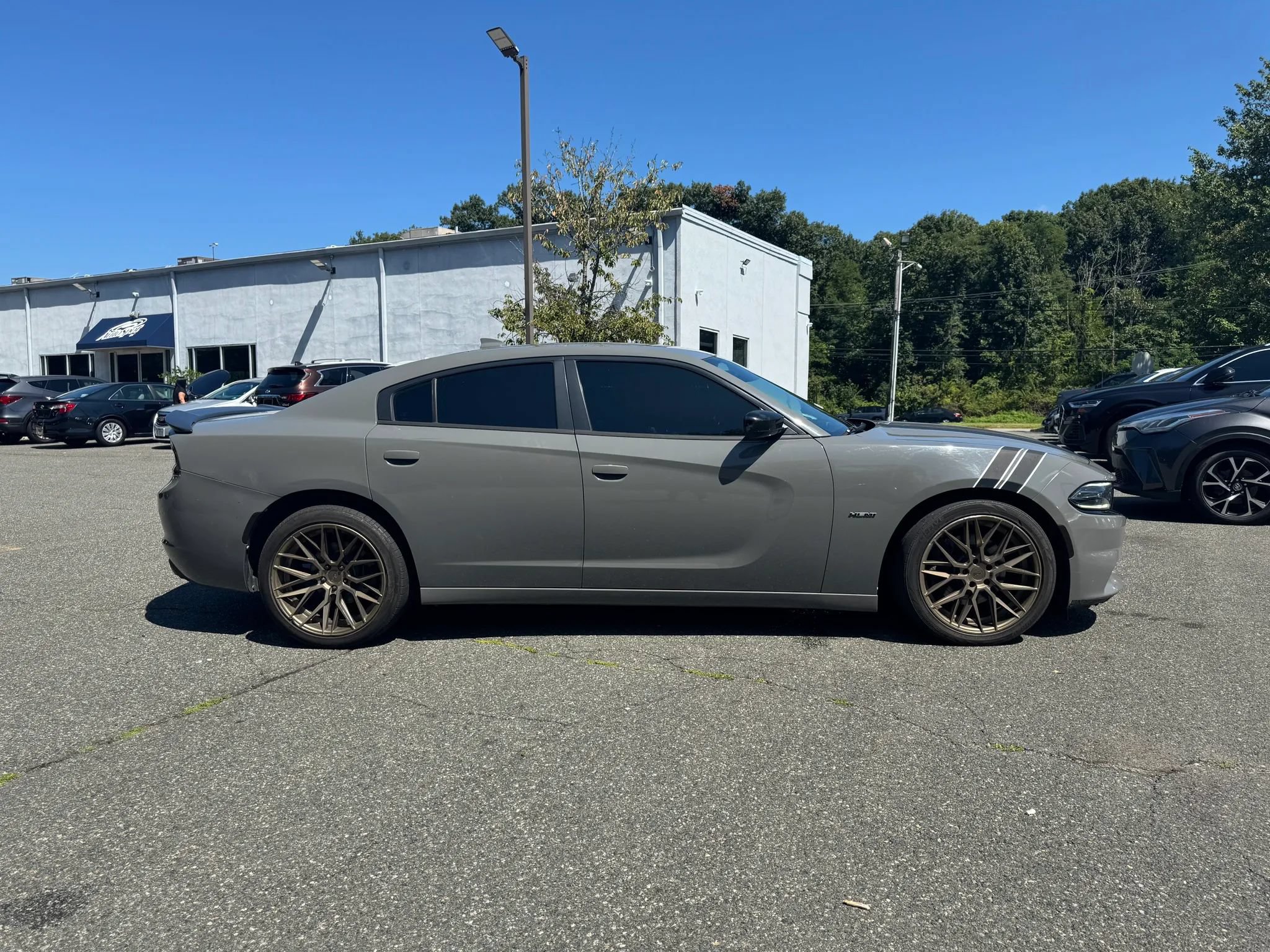 Used 2017 Dodge Charger R/T w/ Plus Group RWD image 6