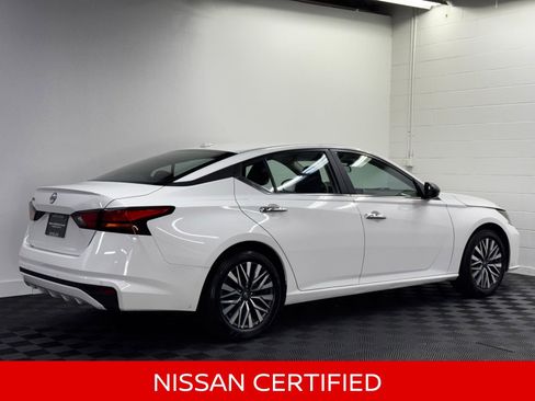Certified 2025 Nissan Altima 2.5 SV FWD image 2