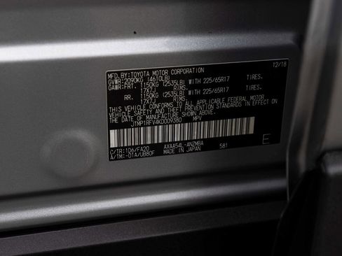Used 2019 Toyota RAV4 XLE w/ Convenience Package AWD/4WD image 16